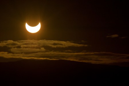 Partial_solar_eclipse_Tromsø_2011-05-31
