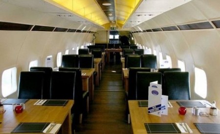 1950s-aircraft-DC6-Diner-restaurent-2-618x378