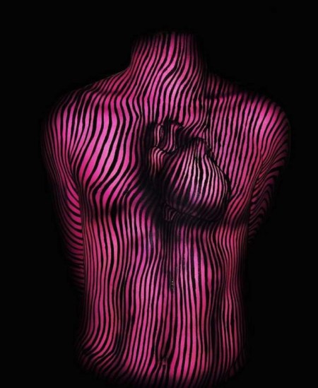 Amazing-Body-Painting-Optical-Illusions-4-640x782