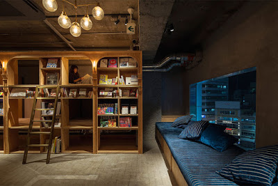 hostel library-hotel-book-bed-tokyo-8