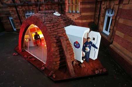 first-ever-martian-show-home-on-display-in-london-1